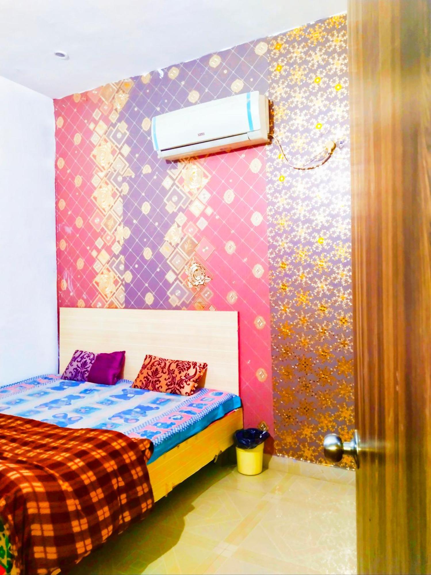 Balaji Homestay Mathura In Vrindavan מראה חיצוני תמונה